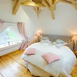 ベッド・アンド・ブレックファスト Les De Ribeaufontaine 3*
